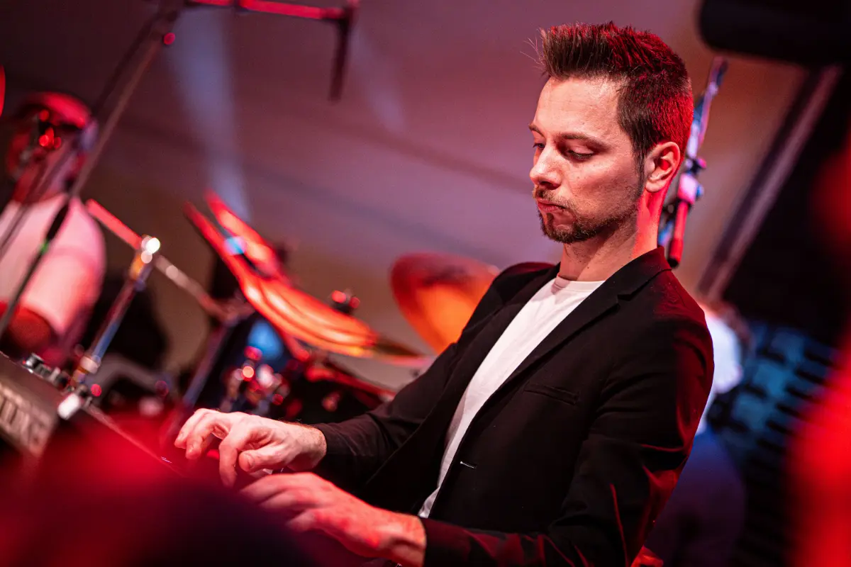 CEKYxMADUARbyMATYINKO27