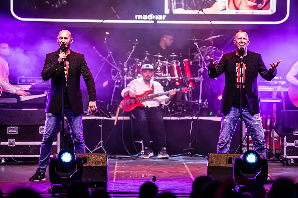 11 No.1 hitov v CZ a SK